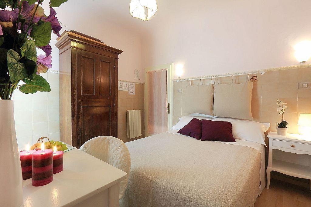 Bed and Breakfast Relais Sampaoli Флоренція Номер фото